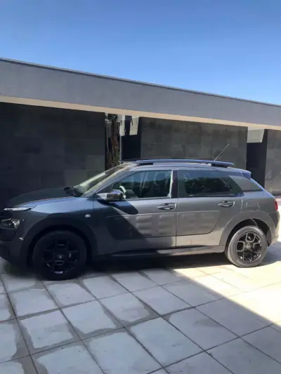 Citroën C4 Cactus 2014 - 9900 EUR, 167000 km - 167000km - foto 7 de 21