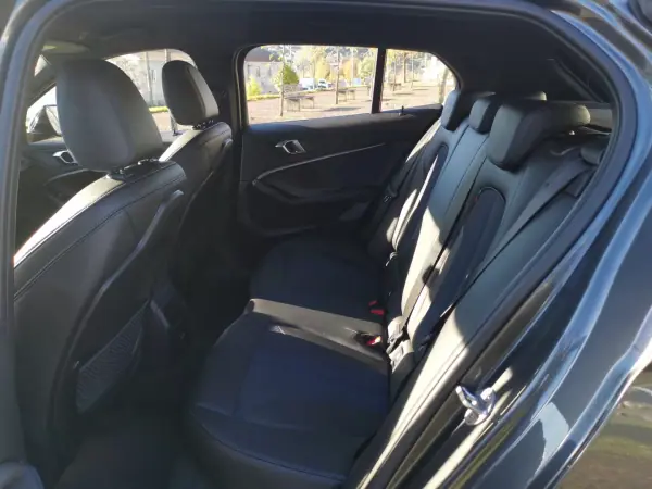 BMW 116 2020 - 23950 EUR, 157000 km - AUTO.MOTO.pt - 157000km - foto 11 de 12