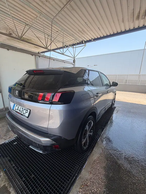 Peugeot 3008 2017 - 16000 EUR, 133000 km - AUTO.MOTO.pt - 133000km - foto 3 de 9