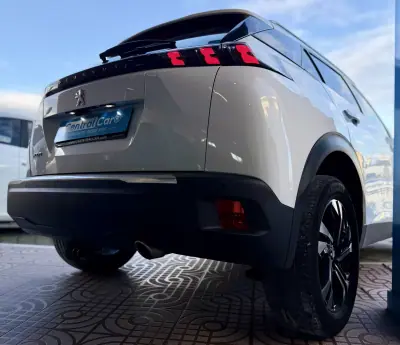 Peugeot 2008 2021 - 18950 EUR, 63000 km - AUTO.MOTO.pt - 63000km - foto 11 de 24