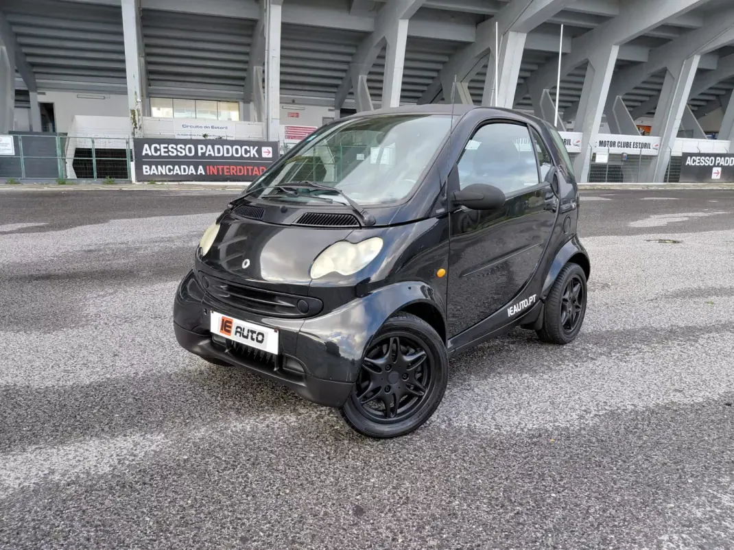 Smart Fortwo Cabrio 2004 - 3890 EUR, 224145 km - AUTO.MOTO.pt - 224145km - foto 1 de 18
