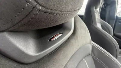 MINI Cooper 2018 - 19990 EUR, 102000 km - AUTO.MOTO.pt - 102000km - foto 25 de 27