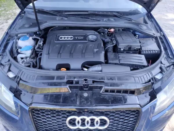 Audi A3 Sportback 2012 - 8999 EUR, 260000 km - AUTO.MOTO.pt - 260000km - foto 22 de 23