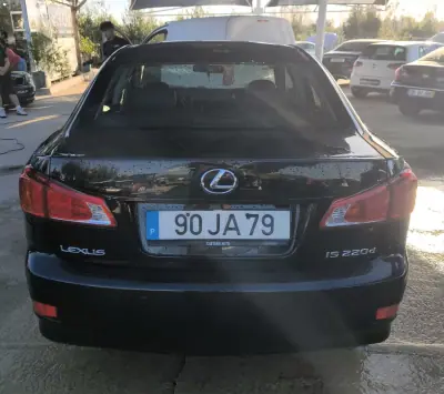 Lexus IS 220 2010 — foto 6 de 41