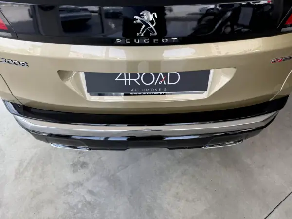 Peugeot 3008 2017 - 18500 EUR, 155000 km - AUTO.MOTO.pt - 155000km - foto 105 de 112