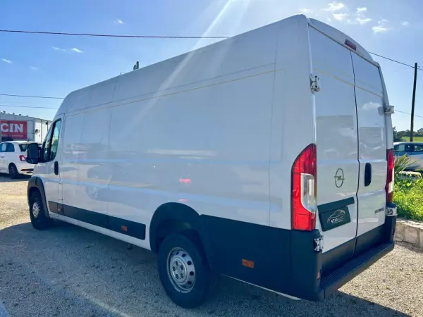 Opel Movano 2.2 BlueHDI 140 Cv L2H2 2022 - 28000 EUR, 83618 km - AUTO.MOTO.pt - 83618km - foto 3 de 10