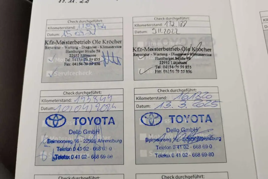 Toyota iQ 2012 - 10990 EUR, 174000 km - AUTO.MOTO.pt - 174000km - foto 9 de 9