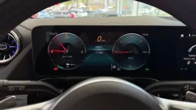 Mercedes-Benz EQA 2021 - 29990 EUR, 111950 km - AUTO.MOTO.pt - 111950km - foto 20 de 30