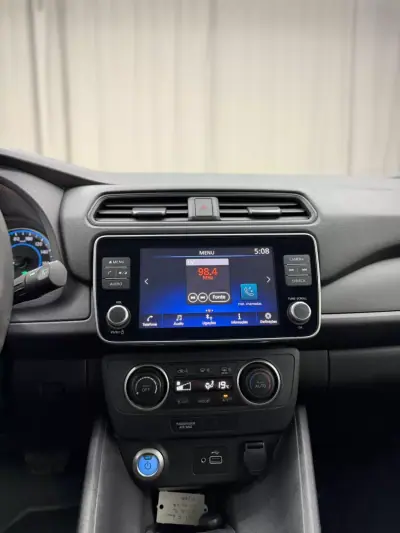 Nissan Leaf 2023 - 15750 EUR, 51000 km - AUTO.MOTO.pt - 51000km - foto 12 de 24