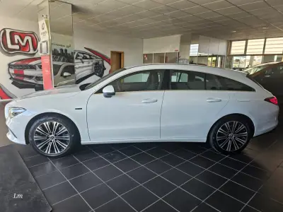 Mercedes-Benz CLA 250 2021 - 30000 EUR, 77000 km - AUTO.MOTO.pt - 77000km - foto 3 de 15