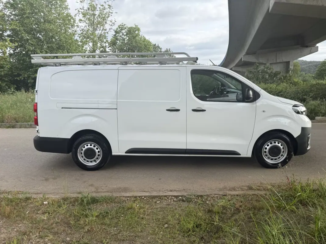 Toyota 2019 - 16190 EUR, 109000 km - AUTO.MOTO.pt - 109000km - foto 6 de 31