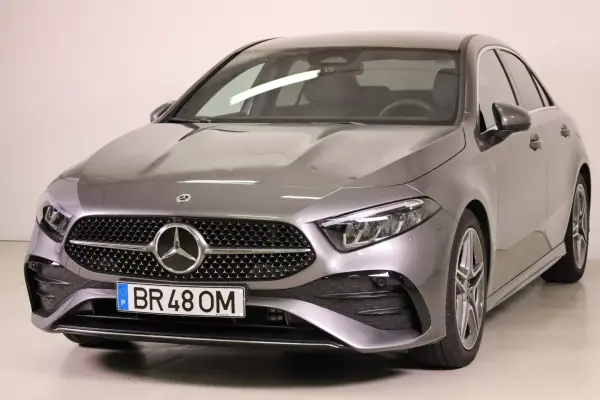 Mercedes-Benz A 180 Limousine 2025 - 39990 EUR, 6272 km - AUTO.MOTO.pt - 6272km - foto 10 de 47