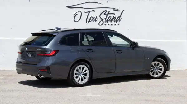 BMW 330 2022 - 22990 EUR, 156515 km - AUTO.MOTO.pt - 156515km - foto 2 de 52