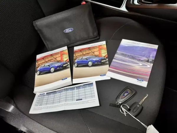 Ford Focus 2018 - 9950 EUR, 76000 km - AUTO.MOTO.pt - 76000km - foto 49 de 50