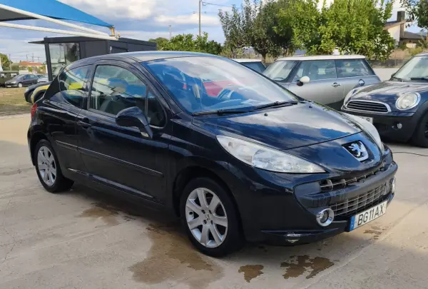 Peugeot 207 2007 — foto 3 de 15