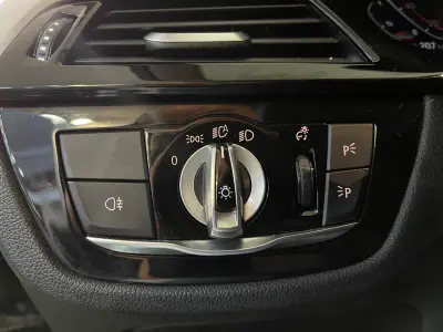 BMW 520 2023 - 34500 EUR, 83000 km - AUTO.MOTO.pt - 83000km - foto 30 de 36