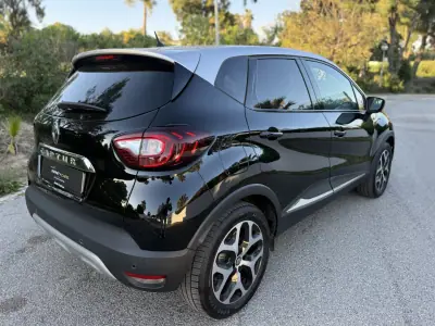Renault Captur 2019 - 15699 EUR, 5800 km - AUTO.MOTO.pt - 5800km - foto 8 de 13