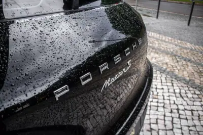 Porsche Macan 2018 - 54990 EUR, 99798 km - AUTO.MOTO.pt - 99798km - foto 13 de 45