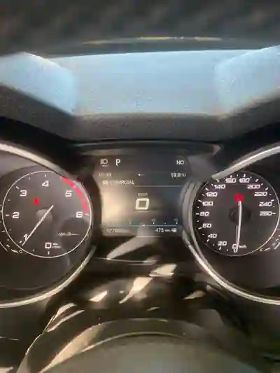 Alfa Romeo Stelvio 2020 — foto 4 de 10