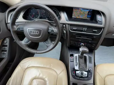 Audi A4 2014 - 14790 EUR, 249731 km - 249731km - foto 6 de 14