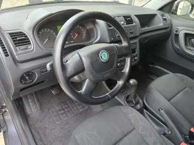 Skoda Fabia Break 2012 - 6000 EUR, 165296 km - AUTO.MOTO.pt - 165296km - foto 11 de 18