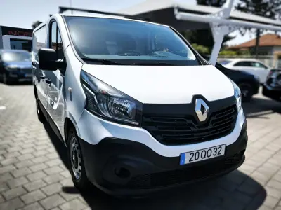 Renault 2015 - 9950 EUR, 225495 km - AUTO.MOTO.pt - 225495km - foto 14 de 32
