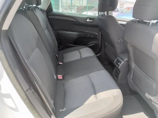 Citroën C4 2014 - 8250 EUR, 133197 km - AUTO.MOTO.pt - 133197km - foto 20 de 27