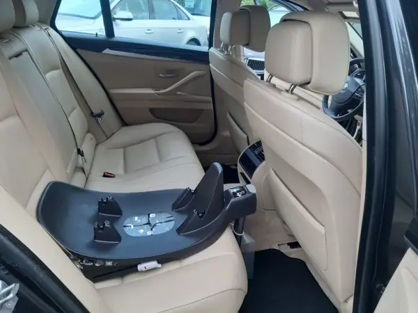BMW 520 2012 - 13400 EUR, 206550 km - AUTO.MOTO.pt - 206550km - foto 25 de 28