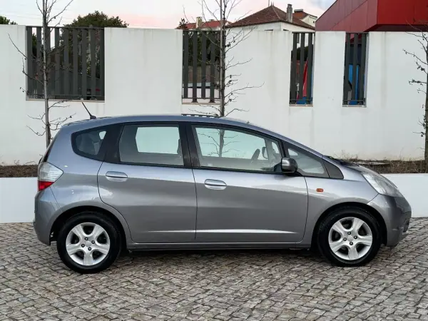 Honda Jazz 2009 - 8950 EUR, 75000 km - 75000km - foto 9 de 24