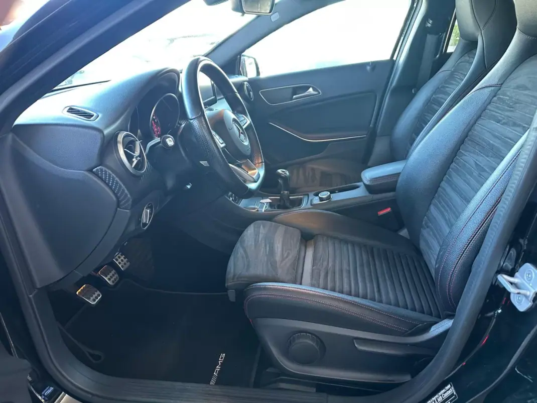 Mercedes-Benz A 180 2017 - 19900 EUR, 108222 km - AUTO.MOTO.pt - 108222km - foto 15 de 32