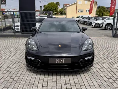 Porsche Panamera 2019 - 75990 EUR, 69000 km - AUTO.MOTO.pt - 69000km - foto 3 de 17