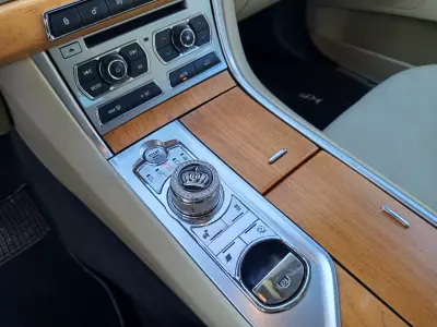 Jaguar XF 2014 - 13990 EUR, 192200 km - AUTO.MOTO.pt - 192200km - foto 18 de 18