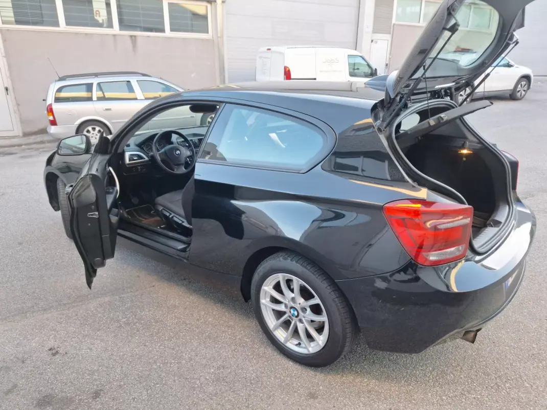 BMW 114 2013 - 9740 EUR, 179640 km - AUTO.MOTO.pt - 179640km - foto 10 de 15