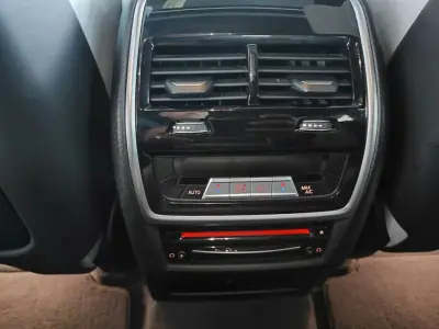 BMW X6 M 2020 - 120000 EUR, 65000 km - AUTO.MOTO.pt - 65000km - foto 20 de 55