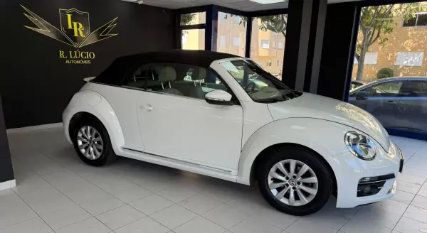 Volkswagen New Beetle Cabriolet 2018 — foto 2 de 30