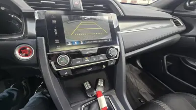 Honda Civic 2017 - 17950 EUR, 128483 km - AUTO.MOTO.pt - 128483km - foto 16 de 30
