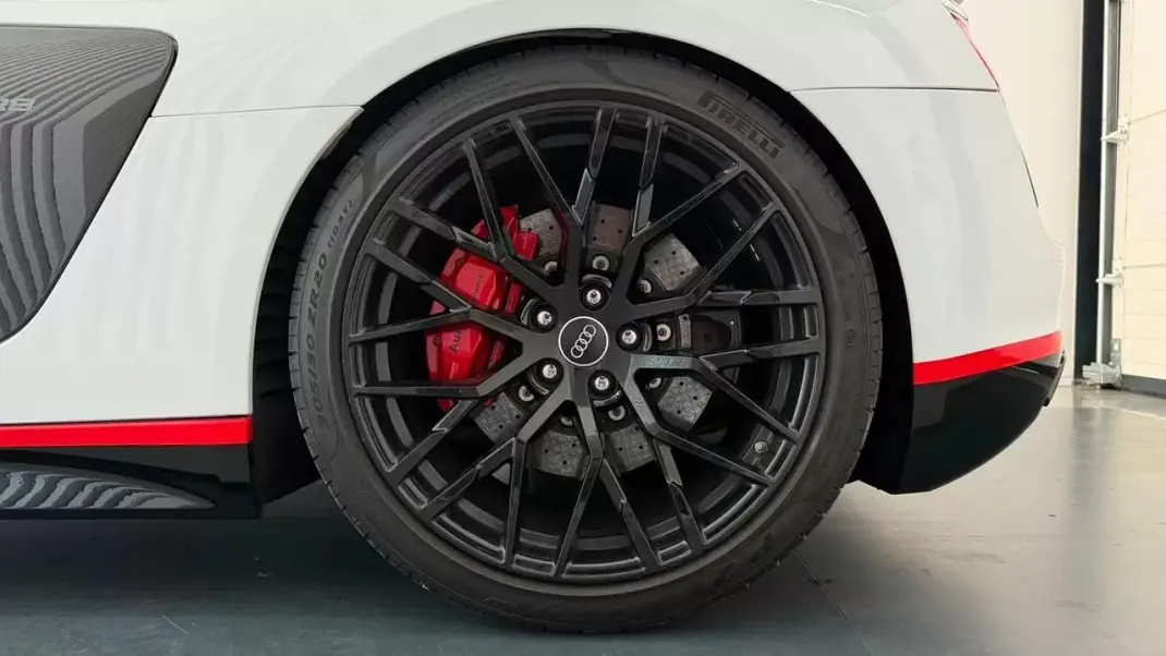 Audi R8 Coupé 2015 - 129990 EUR, 78788 km - 78788km - foto 16 de 34