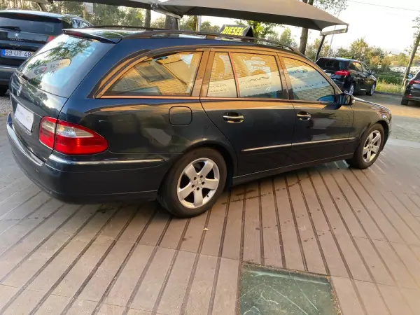 Mercedes-Benz 220 2003 - 8750 EUR, 230731 km - 230731km - foto 4 de 17