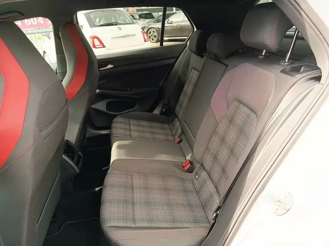 Volkswagen Golf 2022 - 27500 EUR, 149000 km - 149000km - foto 12 de 28