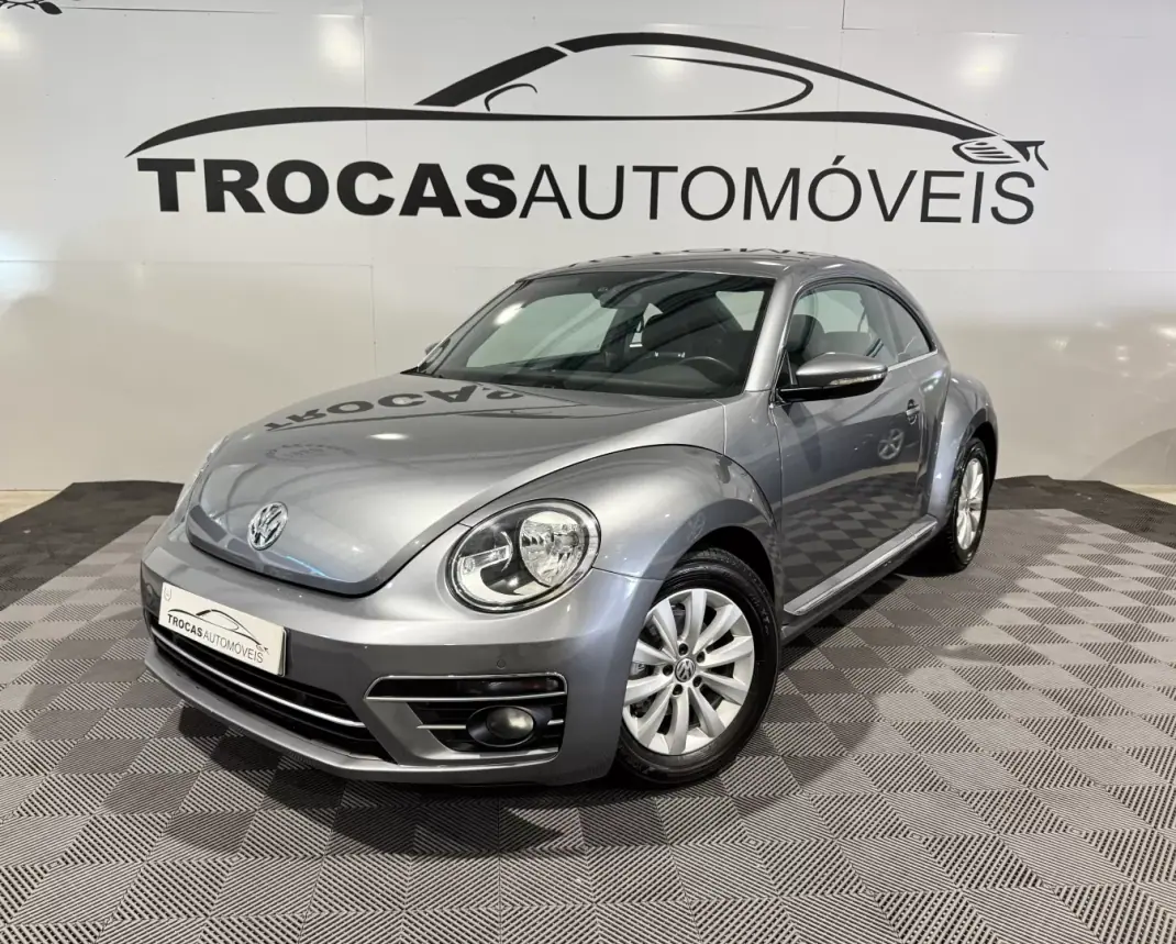 Volkswagen New Beetle 2018 - 19900 EUR, 58588 km - 58588km - foto 2 de 47