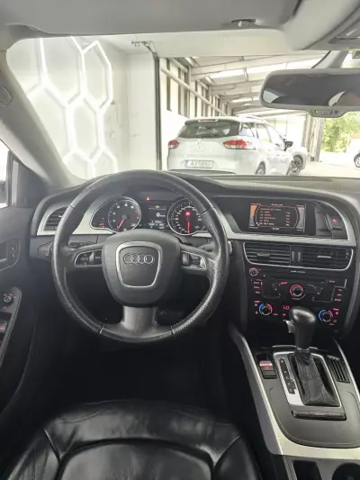 Audi A5 Sportback 2011 - 17500 EUR, 123569 km - AUTO.MOTO.pt - 123569km - foto 19 de 29