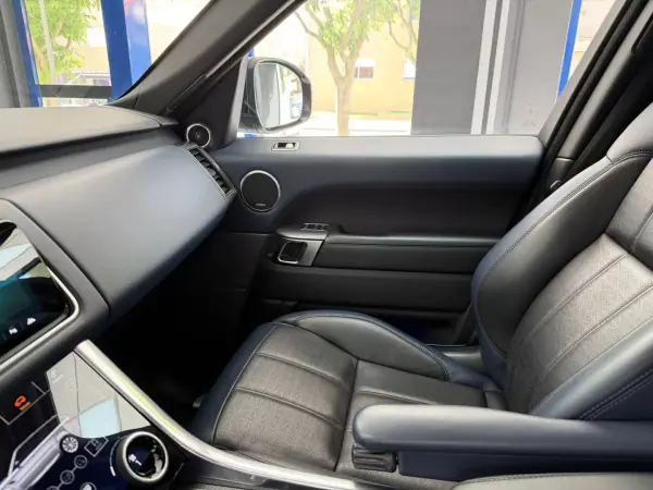 Land Rover Range Rover Sport 2019 - 46000 EUR, 126617 km - AUTO.MOTO.pt - 126617km - foto 26 de 54