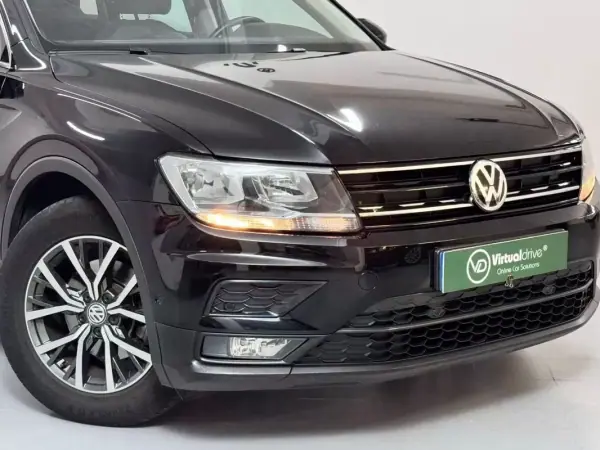 Volkswagen Tiguan 2017 - 17750 EUR, 120000 km - AUTO.MOTO.pt - 120000km - foto 4 de 50