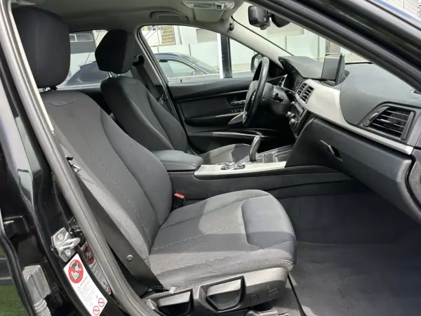 BMW 318 2015 - 13900 EUR, 173000 km - AUTO.MOTO.pt - 173000km - foto 52 de 62