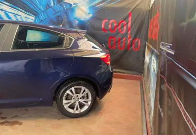 Alfa Romeo Giulietta 2011 - 8750 EUR, 197000 km - AUTO.MOTO.pt - 197000km - foto 16 de 35