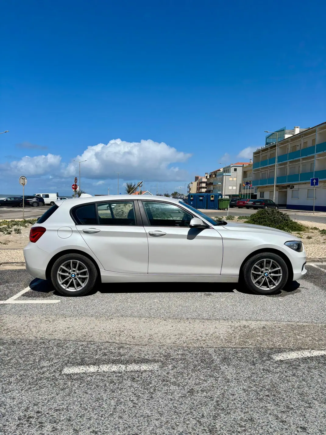 BMW 116 2018 - 16000 EUR, 200000 km - AUTO.MOTO.pt - 200000km - foto 2 de 9