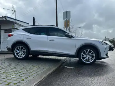 Cupra Formentor 2022 - 28900 EUR, 113061 km - AUTO.MOTO.pt - 113061km - foto 7 de 26