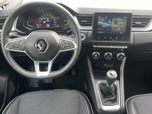 Renault Captur 2022 - 17300 EUR, 93000 km - AUTO.MOTO.pt - 93000km - foto 7 de 12