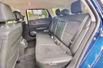 Renault Talisman Sport Tourer 2016 - 14750 EUR, 104000 km - AUTO.MOTO.pt - 104000km - foto 18 de 46