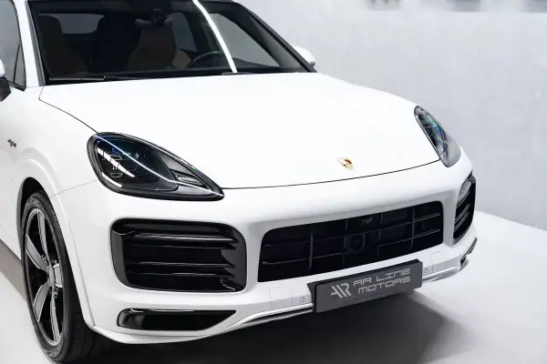 Porsche Cayenne Coupé 2022 - 84950 EUR, 71000 km - AUTO.MOTO.pt - 71000km - foto 6 de 60
